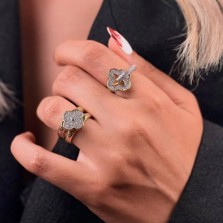 انگشتر طرح جواهر KΞRNØVΔ – CØLLΞCT!ØN