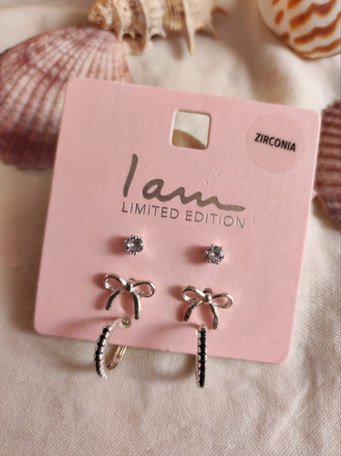 گوشواره پاپیون