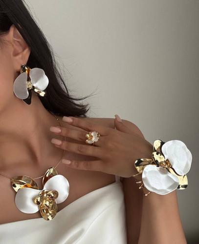 گردنبند میناکاری