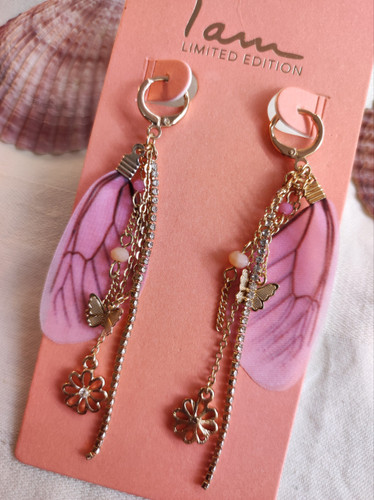 گوشواره پر پروانه